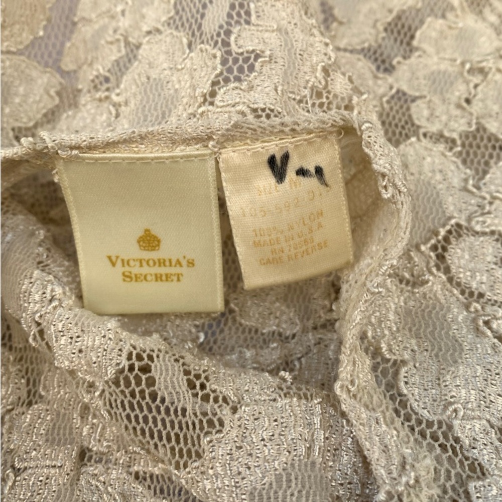 Victoria's Secret Vintage Gold Label Sheer Floral Lace Top Cream Size Medium - Picture 5 of 6